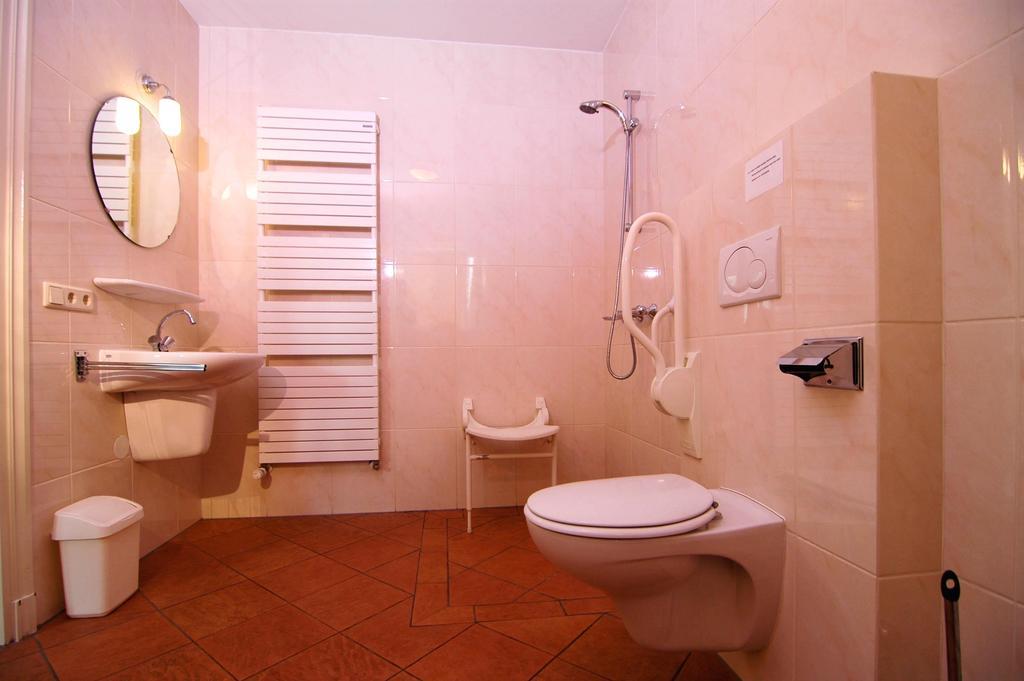 Erfgoedlogies D'Ouffenhoff Hotell Baarlo  Rom bilde